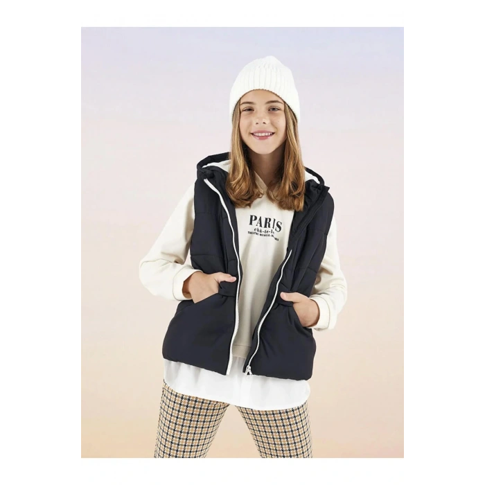 LCW Kids Siyah Kapüşonlu Basic Kız Çocuk Şişme Yelek