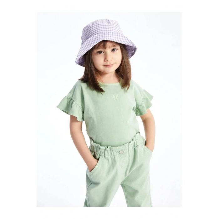 LCW Kids Yeşil Bisiklet Yaka Nakışlı Kız Bebek Tişört