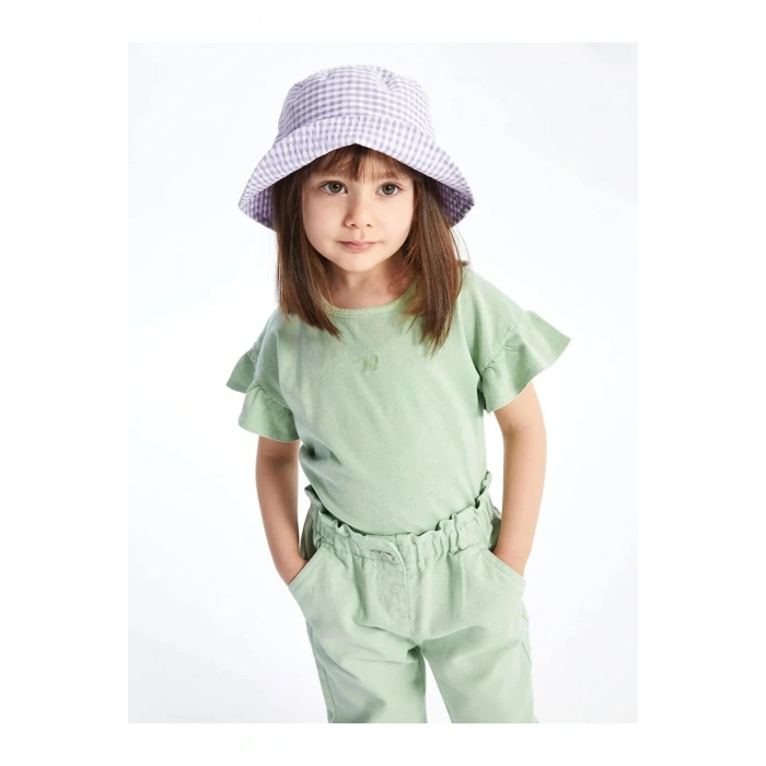 LCW Kids Yeşil Bisiklet Yaka Nakışlı Kız Bebek Tişört