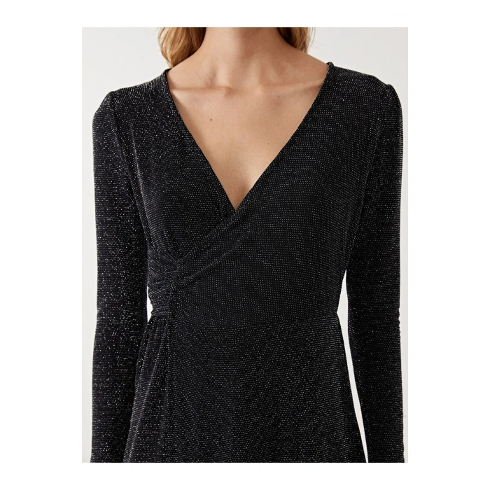 LCW Kruvaze Yaka Parlak Görünümlü Kadın Elbise