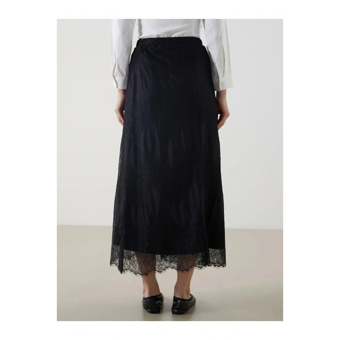 LCW Modest Siyah Beli Lastikli Kendinden Desenli Brode Etek