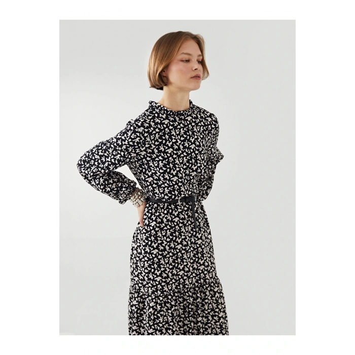 LCW Modest Siyah Dik Yaka Desenli Kadın Elbise