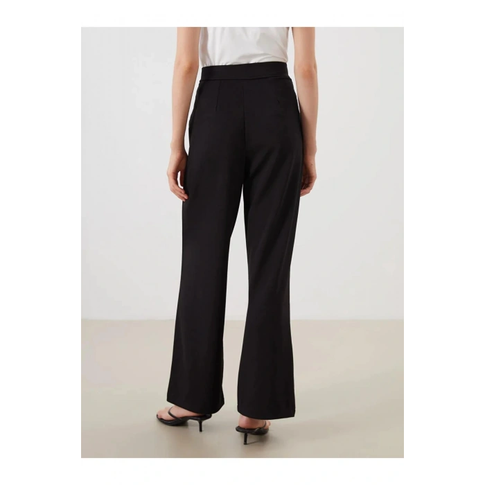 LCW Modest Siyah Loose Fit Pileli Kadın Pantolon