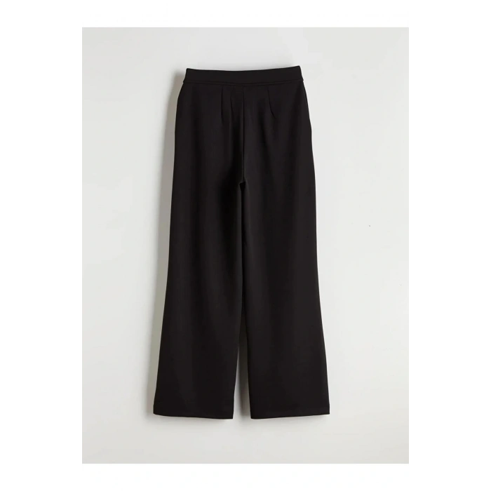 LCW Modest Siyah Loose Fit Pileli Kadın Pantolon