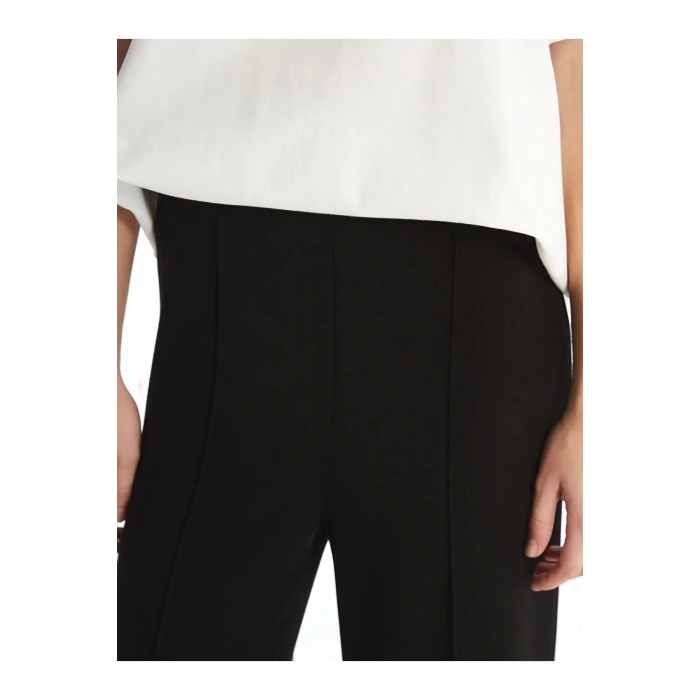 LCW Modest Yeni Siyah Beli Lastikli Düz Geniş Paça Kadın Eşofman Altı