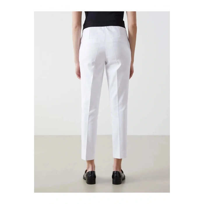 LCW Vision Beyaz Beli Lastikli Dar Fit Kadın Pantolon