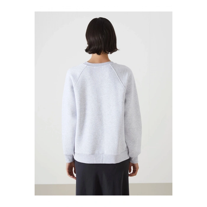 LCW Vision Beyaz Bisiklet Yaka Nakışlı Kadın Kalın Sweatshirt