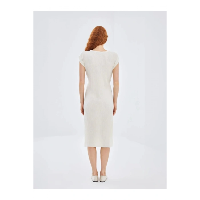 LCW Vision Buxe Beyazı Bisiklet Yaka Dokulu Kadın Elbise