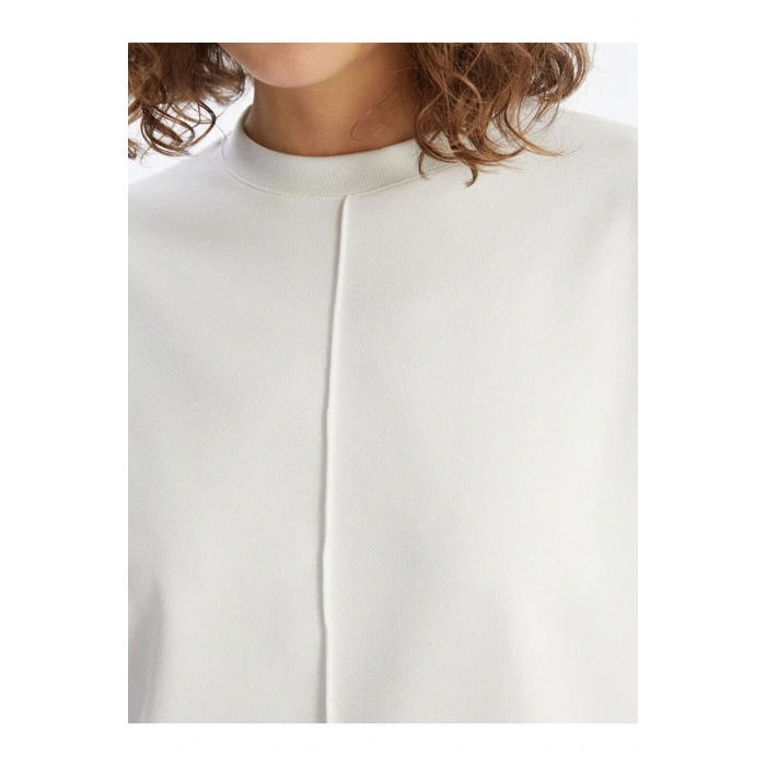 LCW Vision Ekru Bisiklet Yaka Düz Oversize Kadın Sweatshirt