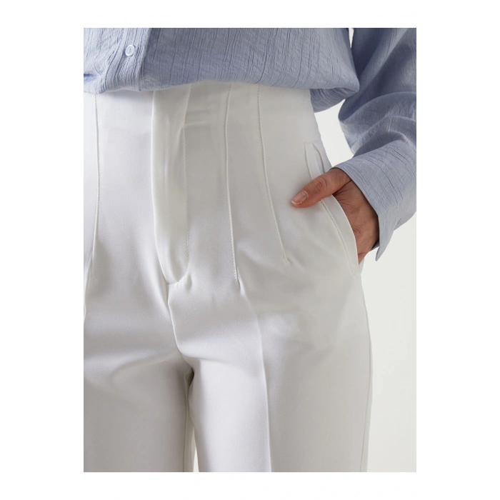 LCW Vision Ekru Dar Fit Kadın Pantolon