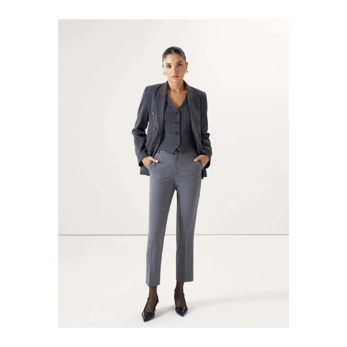 LCW Vision Gri Beli Kemerli Havuç Kesim Kadın Pantolon