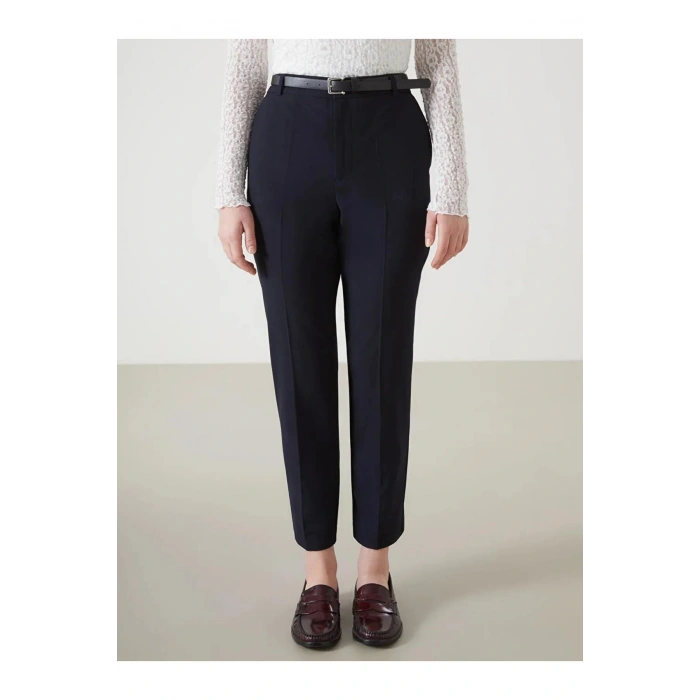 LCW Vision Lacivert Beli Kemerli Havuç Kesim Kadın Pantolon