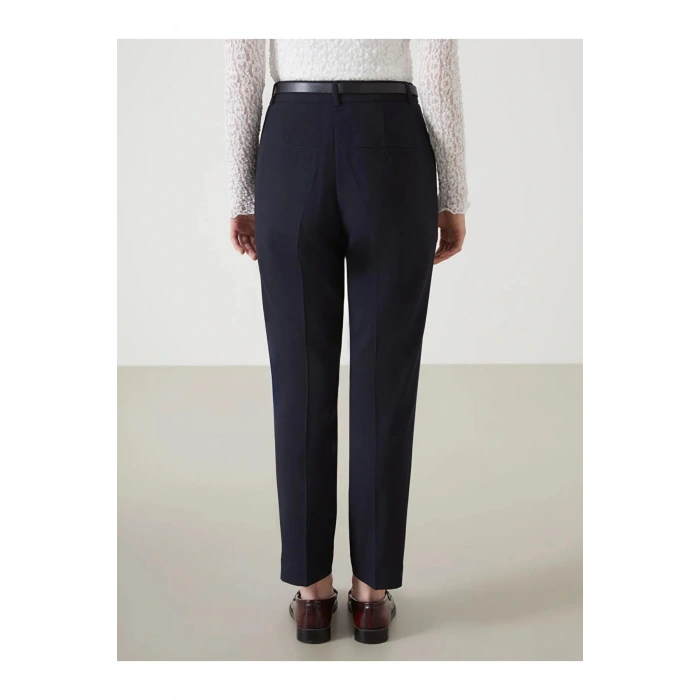 LCW Vision Lacivert Beli Kemerli Havuç Kesim Kadın Pantolon