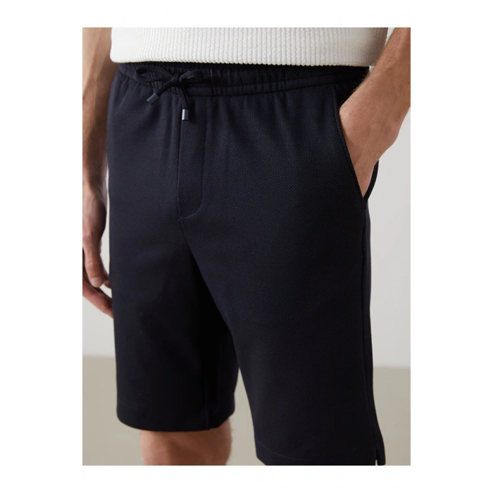 LCW Vision Slim Fit Erkek Şort