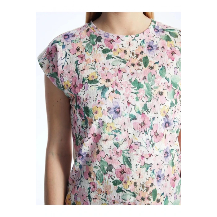LCWAIKIKI Basic Karişik Bisiklet Yaka Çiçekli Kısa Kollu Kadın Tişört