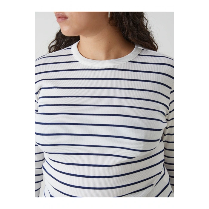 LCWAIKIKI Basic Lacivert Bisiklet Yaka Çizgili Kadın Body