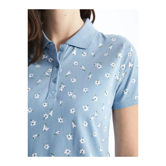 LCWAIKIKI Basic Mavi Polo Yaka Desenli Kısa Kollu Kadın Tişört