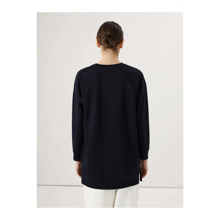 LCWAIKIKI Basic Siyah Bisiklet Yaka Pul İşlemeli Oversize Kadın Sweatshirt Tunik