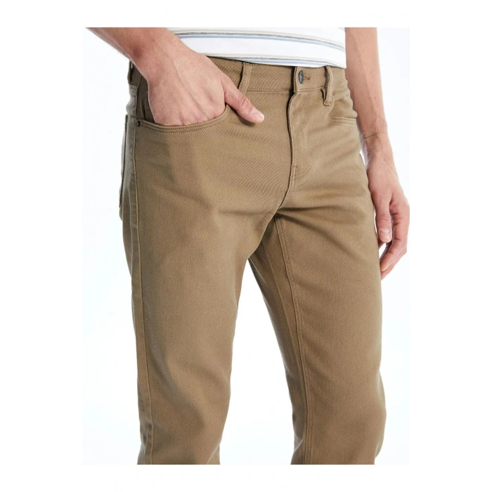 LCWAIKIKI Classic Bej Dar Kalıp Erkek Chino Pantolon
