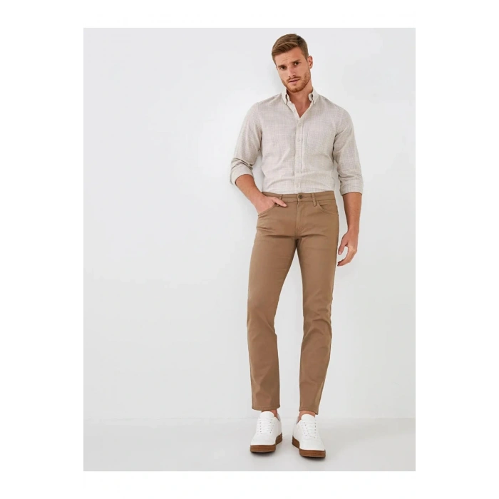 LCWAIKIKI Classic Bej Dar Kalıp Gabardin Erkek Chino Pantolon