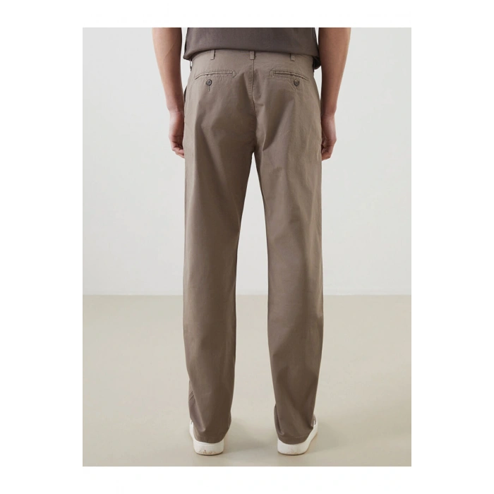 LCWAIKIKI Classic Bej Standart Kalıp Gabardin Erkek Chino Pantolon