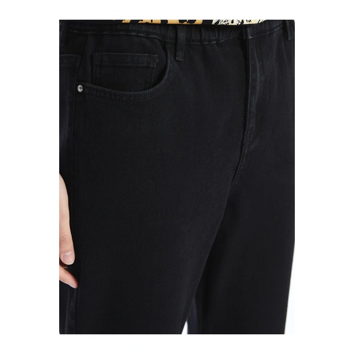 LCWAIKIKI Classic Beli Lastikli Slim Mom Kadın Jean Pantolon