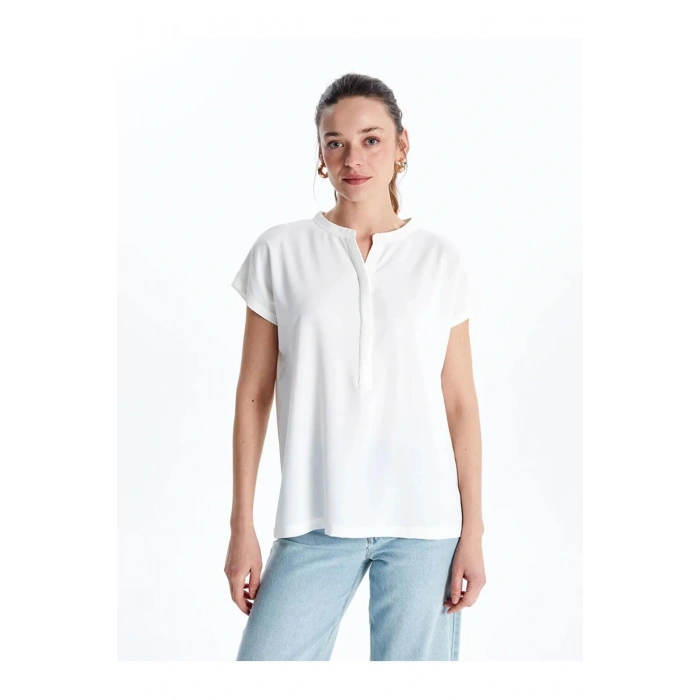 LCWAIKIKI Classic Beyaz Kaçık Yaka Kadın Bluz
