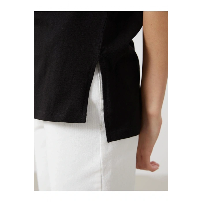 LCWAIKIKI Classic Bisiklet Yaka Baskılı Kadın Tişört