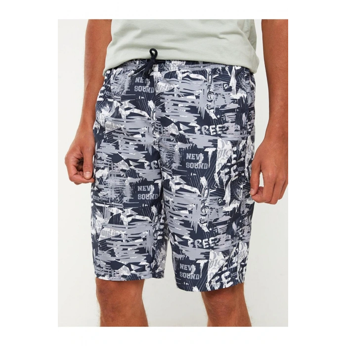 LCWAIKIKI Classic Diz Hizası Boy Desenli Erkek Deniz Şortu