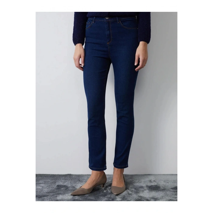 LCWAIKIKI Classic İndigo Straight Fit Kadın Jean Pantolon