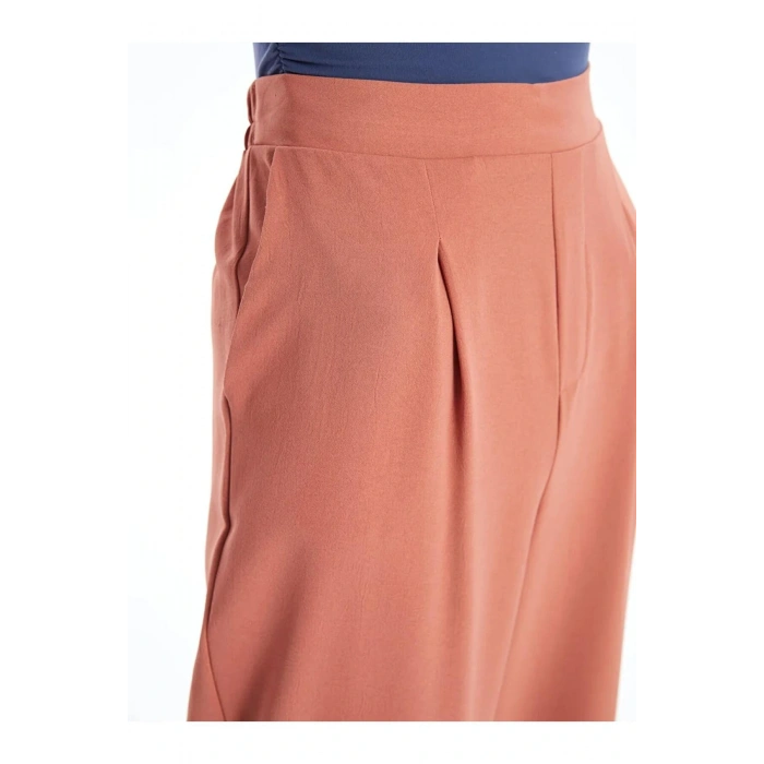 LCWAIKIKI Classic Kahverengi Beli Lastikli Rahat Kalıp Kadın Pantolon