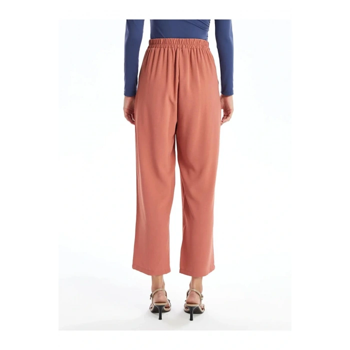 LCWAIKIKI Classic Kahverengi Beli Lastikli Rahat Kalıp Kadın Pantolon