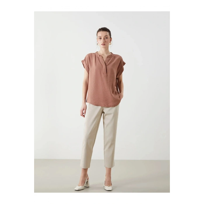 LCWAIKIKI Classic Kahverengi Kaçık Yaka Kadın Bluz T T