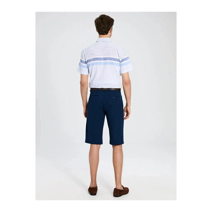 LCWAIKIKI Classic Lacivert Standart Kalıp Gabardin Erkek Şort