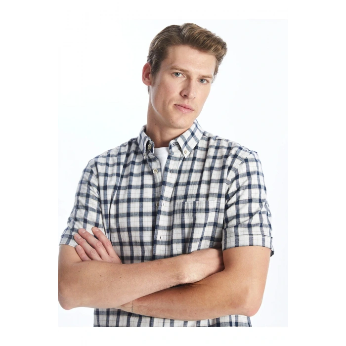 LCWAIKIKI Classic Regular Fit Kısa Kollu Ekose Poplin Erkek Gömlek