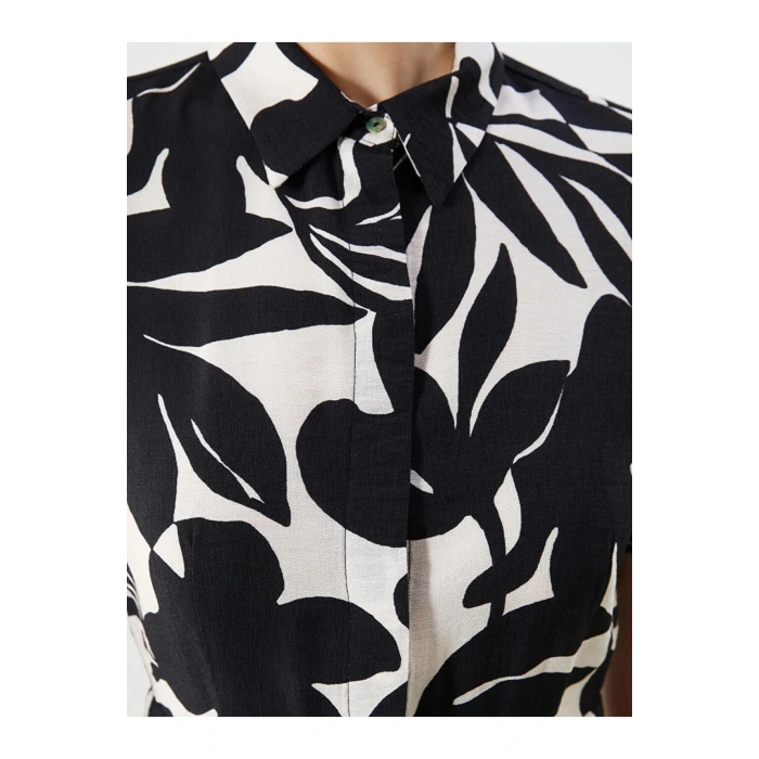 LCWAIKIKI Classic Siyah Gömlek Yaka Çiçekli Kadın Tulum