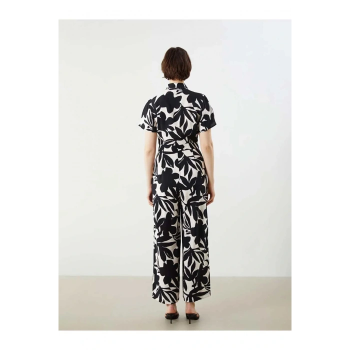 LCWAIKIKI Classic Siyah Gömlek Yaka Çiçekli Kadın Tulum