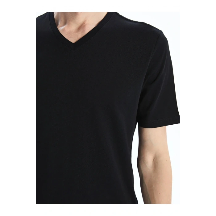 LCWAIKIKI Classic Siyah V Yaka Kısa Kollu Penye Erkek Tişört
