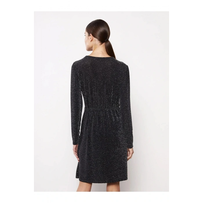 LCWAIKIKI Classic Siyah V Yaka Parlak Görünümlü Uzun Kollu Kadın Elbise