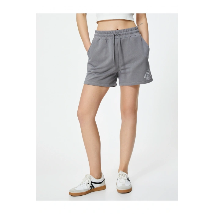 Mini Şort Rahat Kalıp Beli Bağlamalı Cepli Baskı Detaylı