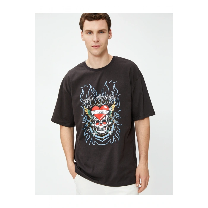 Oversize Tişört Kuru Kafa Baskılı Bisiklet Yaka Pamuklu