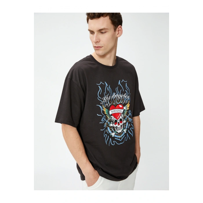 Oversize Tişört Kuru Kafa Baskılı Bisiklet Yaka Pamuklu