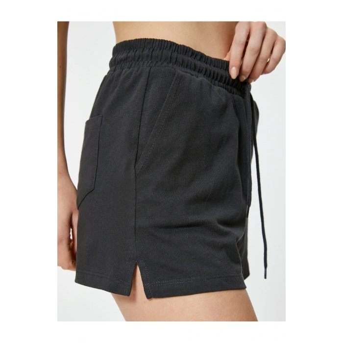 Pamuklu Mini Şort Cepli Beli Bağlamalı