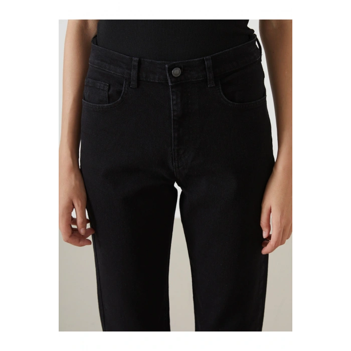 Straight Fit Kadın Jean Pantolon