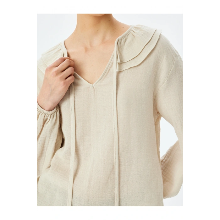 Uzun Kollu Bağlama Detaylı Bebe Yaka Müslin Bluz