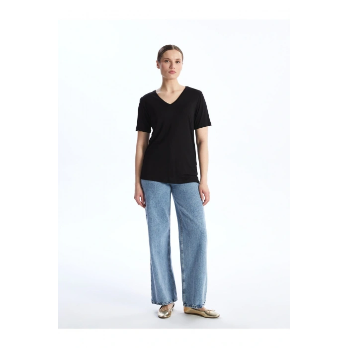 V Yaka Düz Kısa Kollu Kadın Tişört