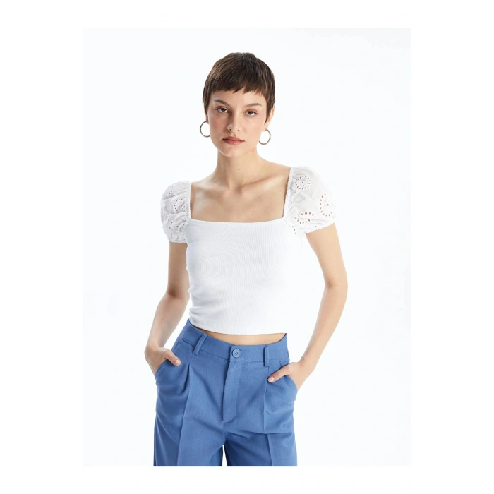 Vision Kare Yaka Düz Kısa Kollu Kadın Crop