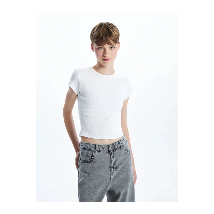 XSIDE Beyaz Bisiklet Yaka Dokulu Kadın Crop T T