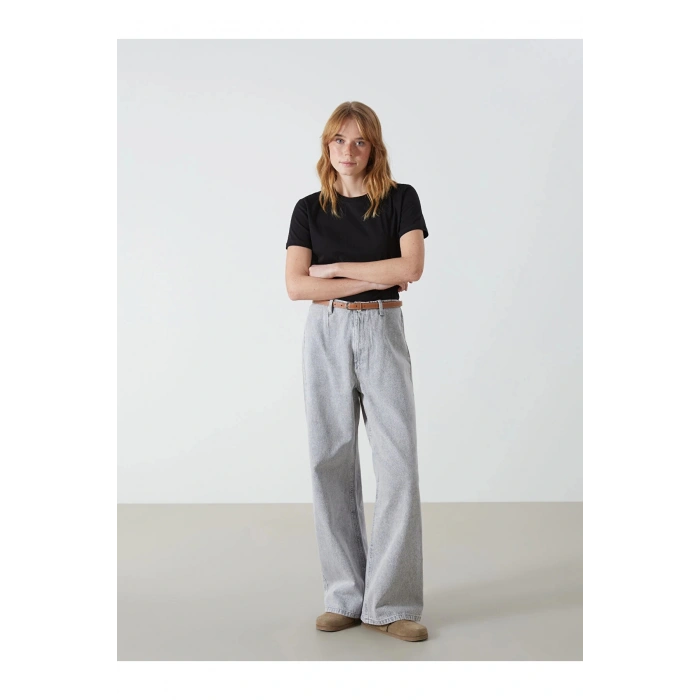 XSIDE Siyah Bisiklet Yaka Kadın Tişört