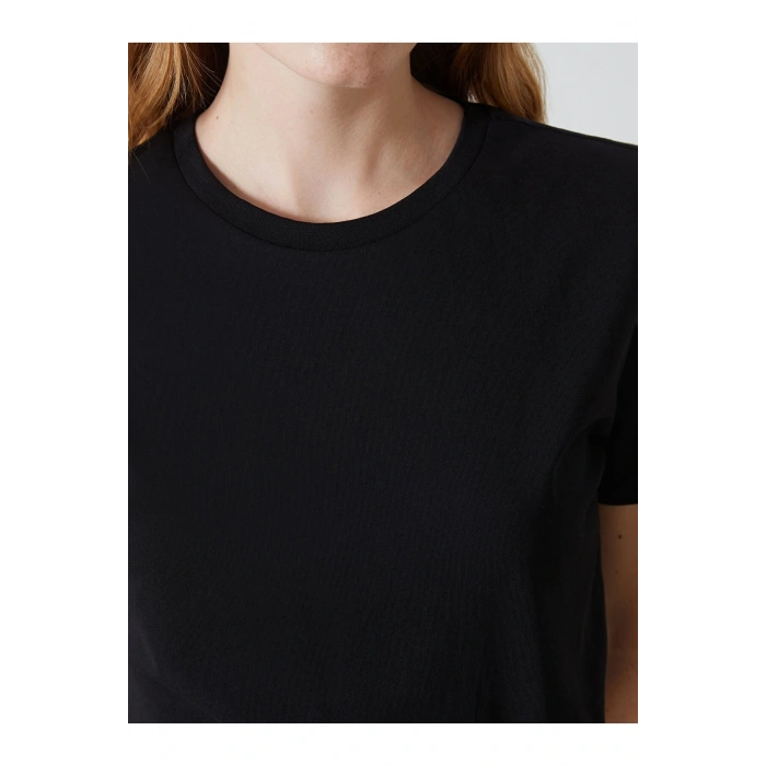 XSIDE Siyah Bisiklet Yaka Kadın Tişört